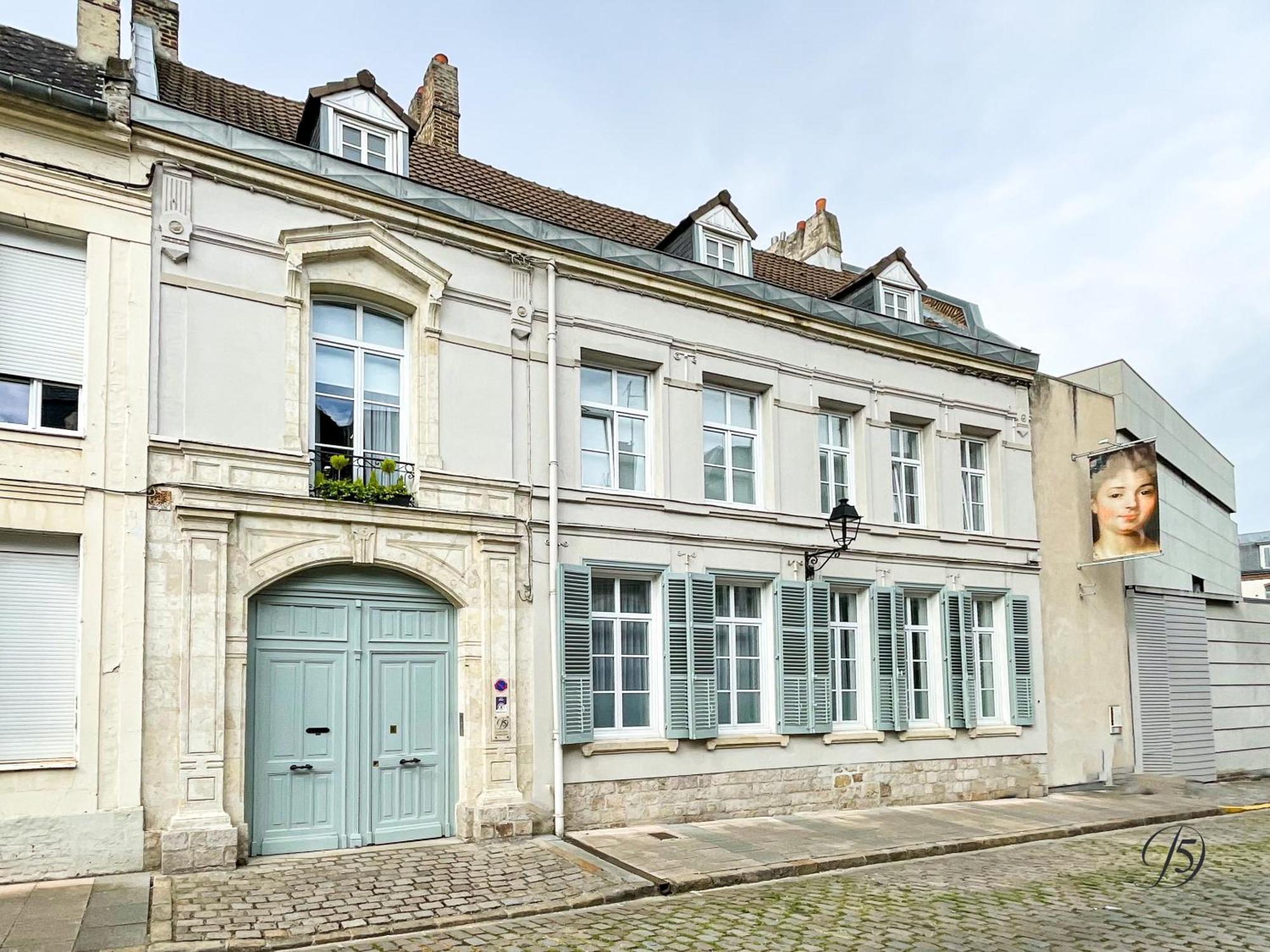 La Demeure Numero 5 Cambrai Exterior photo